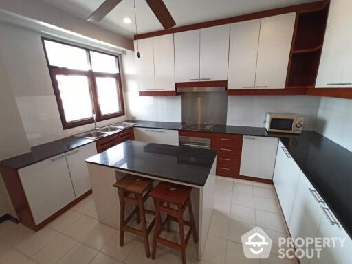 3-BR Apt. in Thung Maha Mek