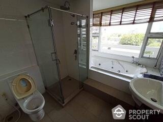 3-BR Apt. in Thung Maha Mek