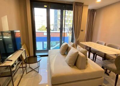 2-BR Condo at Walden Asoke near MRT Sukhumvit