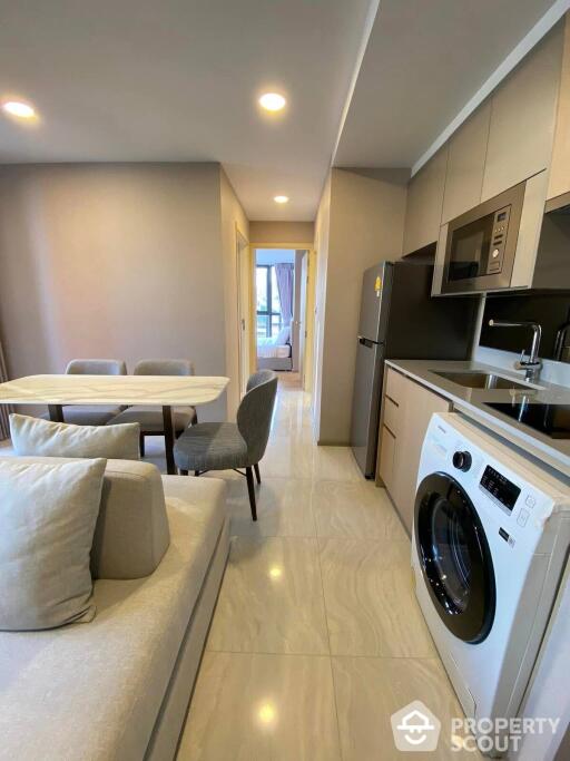 2-BR Condo at Walden Asoke near MRT Sukhumvit