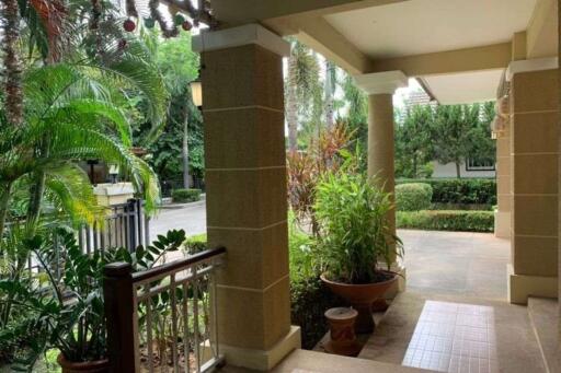 A spacious house 3 bed for sale in Doi Saket, Chiang Mai