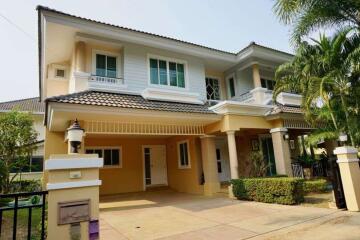 A spacious house 3 bed for sale in Doi Saket, Chiang Mai