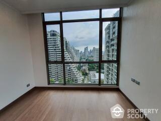 2-BR Condo at Supalai Oriental Sukhumvit 39 near MRT Phetchaburi (ID 513856)