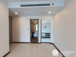 2-BR Condo at Supalai Oriental Sukhumvit 39 near MRT Phetchaburi (ID 513856)