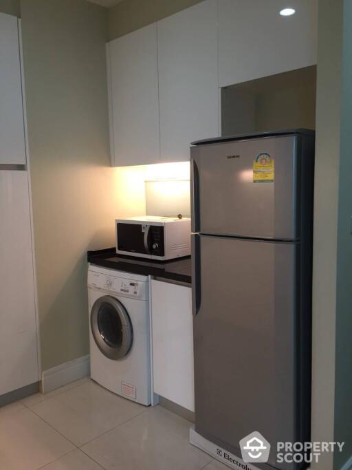 2-BR Condo at Bright Sukhumvit 24 Condominium near BTS Phrom Phong (ID 512703)