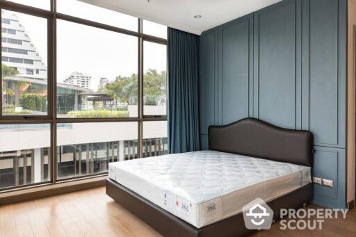 2-BR Condo at Supalai Oriental Sukhumvit 39 near MRT Phetchaburi (ID 414172)