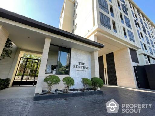 1-BR Condo at The Reserve Sukhumvit 61 near BTS Thong Lor