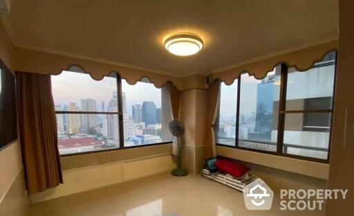 3-BR Condo at Asoke Tower near MRT Phetchaburi