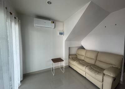 House for Rent at Baan Permsub Hang Dong