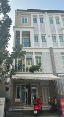 For Rent Bangkok Home Office Sukhumvit BTS Udom Suk Bang Na