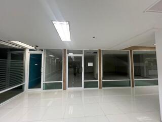 For Rent Bangkok Retail Silom BTS Sala Daeng Bang Rak