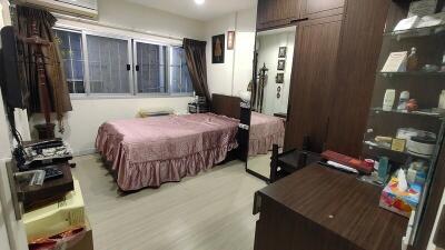 For Rent Bangkok Town House Sukhumvit BTS Phrom Phong Watthana