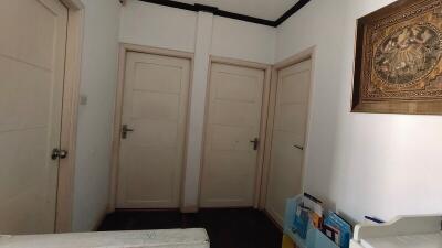 For Rent Bangkok Town House Sukhumvit BTS Phrom Phong Watthana