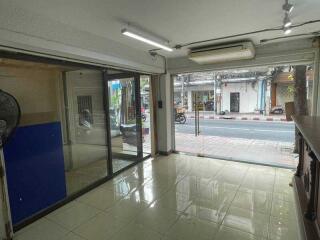 For Rent Bangkok Shophouse Silom BTS Chong Nonsi Bang Rak