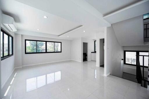 For Rent Bangkok Home Office Phattanakan Suan Luang