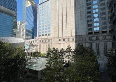 1-BR Condo at Noble Ploenchit near BTS Phloen Chit