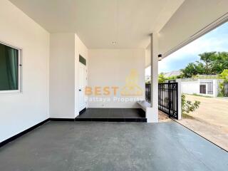 3 Bedrooms Villa / Single House in Nibbana Shade East Pattaya H011769