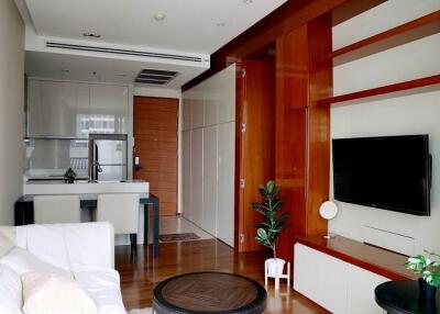 The Address 28  Modern 1 Bedroom Condo in Phrom Phong