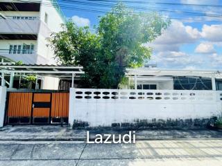 3 Bedroom 1 Bathroom House in Chokchai 4