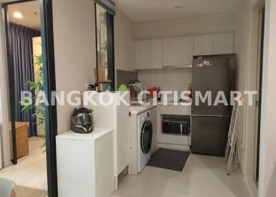 Condo at Life Asoke for rent