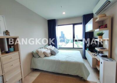 Condo at Life Asoke for rent