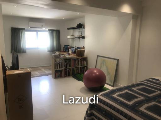 3 Bedroom Golf  View Townhouse - Kathu