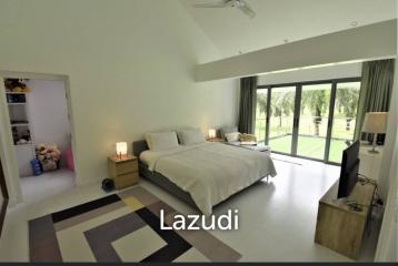 3 Bedroom Golf  View Townhouse - Kathu