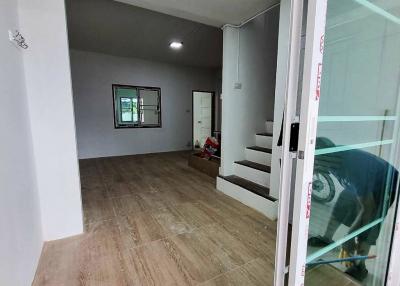 FOR SALE - fully renovated townhouse, only 1.45 m THB