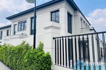 Modern Luxury Home in Pattaya, close to top 3 International schools