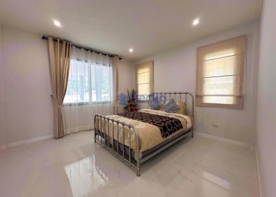 4 Bedrooms House in Nibbana Shade East Pattaya H011542