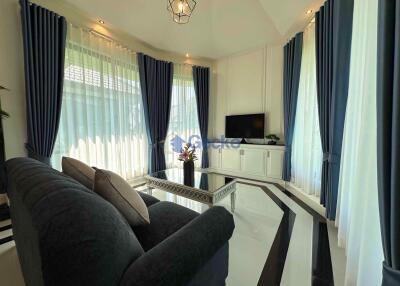 4 Bedrooms House in Nibbana Shade East Pattaya H011540