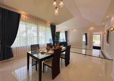 4 Bedrooms House in Nibbana Shade East Pattaya H011540