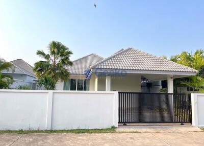 3 Bedrooms House in Nibbana Shade East Pattaya H011537