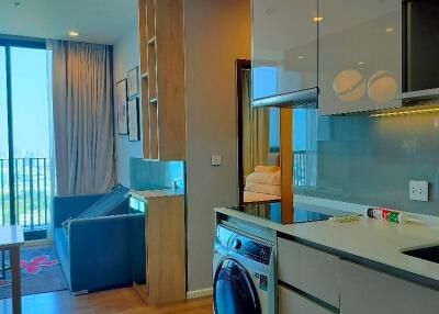 Condo for Rent at Whizdom Essence Sukhumvit 101