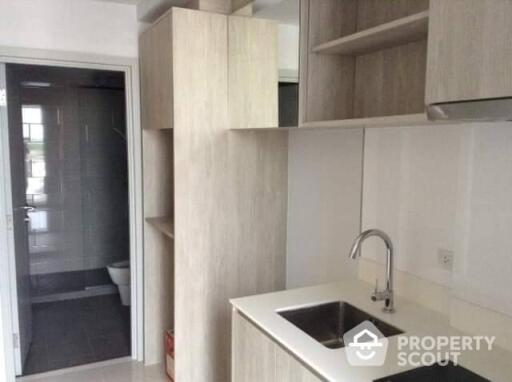 1-BR Condo at Sari By Sansiri near BTS Punnawithi