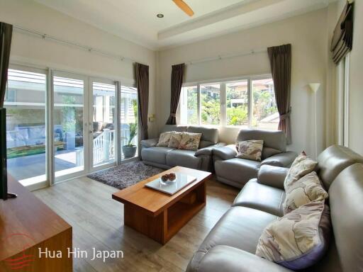 Modern 2 Story House on Soi 70 very close to Hua Hin centre for Sale