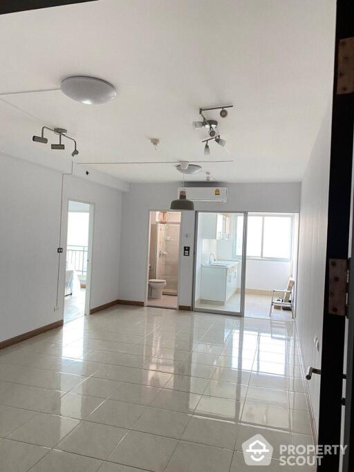 1-BR Condo at Supalai Park Ekamai - Thonglor near ARL Ramkhamhaeng