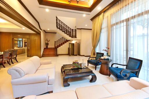 Luxury Villa in Sathorn