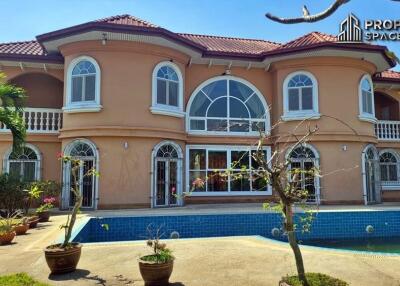 Private 4 Bedroom Pool Villa On Big Land Near phoenix Golf Course For Sale