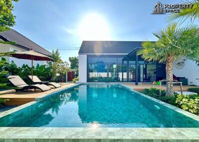 Luxurious 6 Bedroom Pool Villa In Huay Yai For Rent