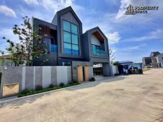 431 ตรม., 4 ห้องนอน, 5 ห้องน้ำ บ้าน ราคา ฿ 21,990,000