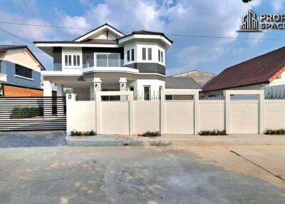 3 Bedroom Pool Villa In Suk Aim Garden Pattaya For Sale