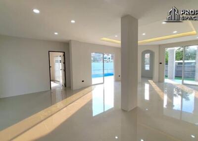 3 Bedroom Pool Villa In Suk Aim Garden Pattaya For Sale