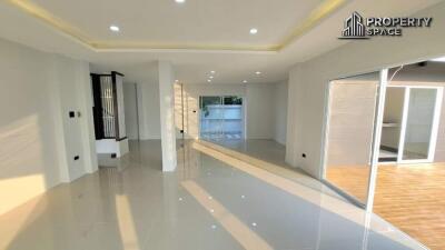 3 Bedroom Pool Villa In Suk Aim Garden Pattaya For Sale