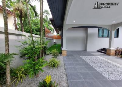 Modern Luxury 4 Bedroom Pattaya Pool Villa For Sale