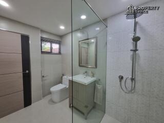 Modern Luxury 4 Bedroom Pattaya Pool Villa For Sale