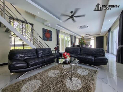 Exquisite 5 Bedroom Luxury Pattaya Pool Villa For Sale