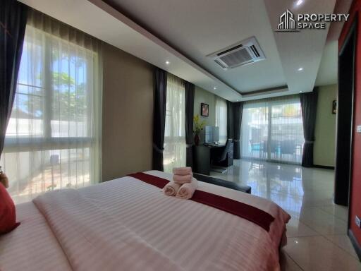 Exquisite 5 Bedroom Luxury Pattaya Pool Villa For Sale