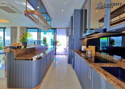 6 Bedroom Luxurious Jomtien Prime Location Pool Villa For Sale