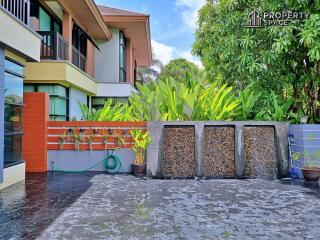 3 Bedroom Villa In The Village by Horseshoe Point For Sale And Rent